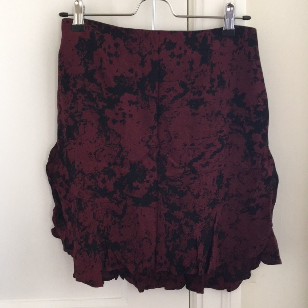 Banana Republic ruffled silky skirt